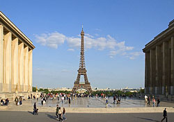 Paris Travel Guide slideshow