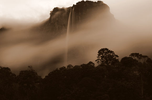 World's Tallest Waterfall: Angel Falls, Venezuela
