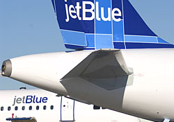 JetBlue to Put Last-Minute Fares on eBay