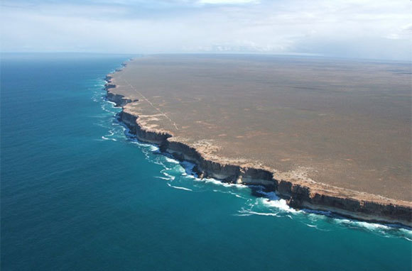 Bunda Cliffs, Nullarbor Plain, Australia