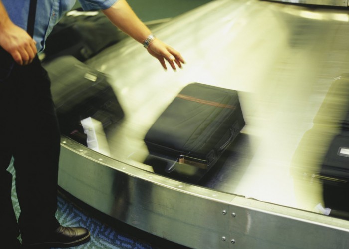With new surcharge, United invites Baggage Hell