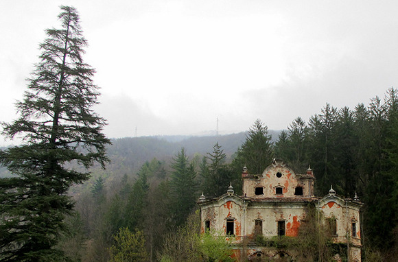 Villa de Vecchi, Italy