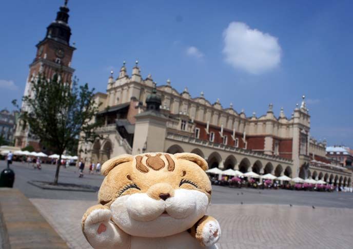 Send Your Stuffed Animal on a Tour of Europe!