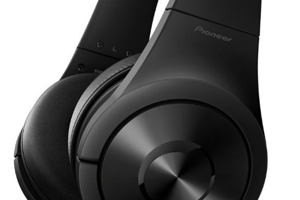 Pick of the Day: Pioneer Folding Headphones