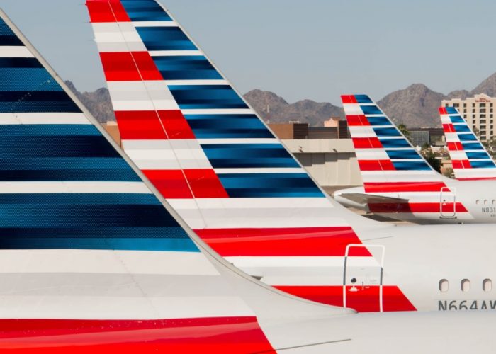 Pilots Vote ‘No Confidence’ in American Air’s CEO