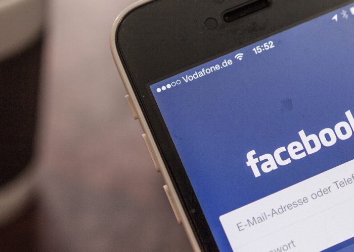 Border Control Wants to Peek at Your Facebook Account