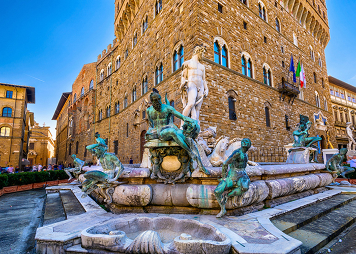 sculpture and fountain florence
