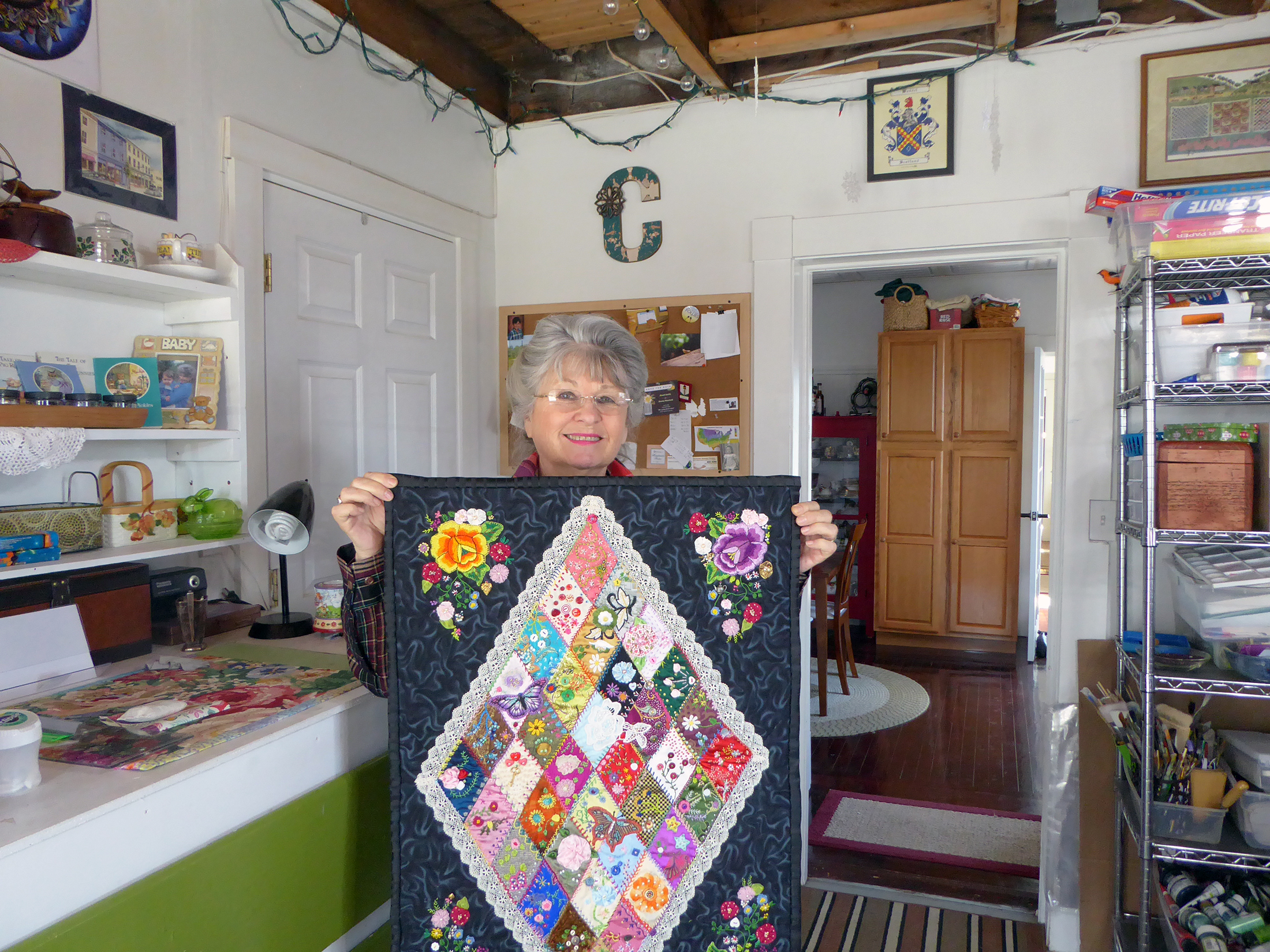 christina smith with quilt