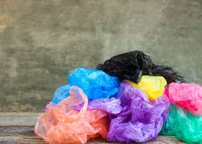 12 Clever Ways to Use Plastic Bags When You Travel