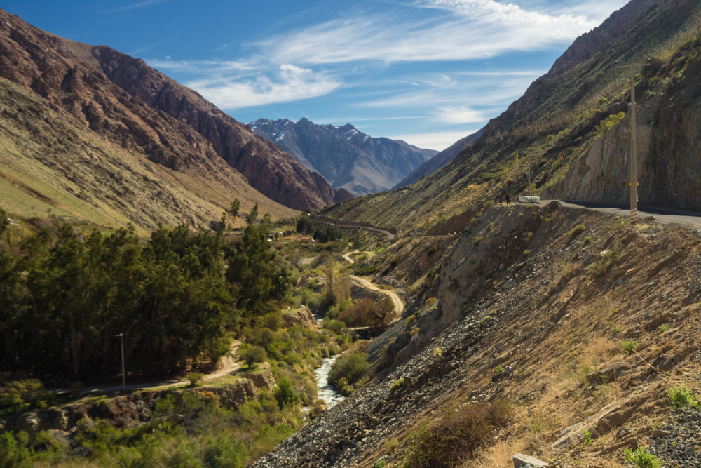 River winding through a steep portion of the elqui valley