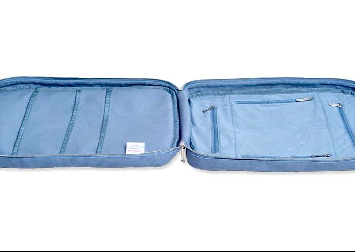 Baron Fig Slimline Backpack Review: A Lie-Flat Backpack for Digital Nomads