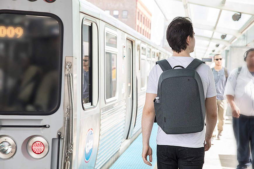 Travelon anti-theft urban incognito backpack
