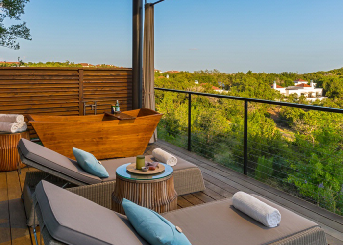 Deck with lounge chairs at Loma de Vida Spa & Wellness retreat